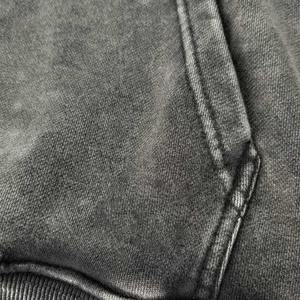 เสื้อมีฮู้ดสไตล์สตรีท OEM สำหรับผู้ชายและผู้หญิงพิมพ์โลโก้ปักลายสำหรับฤดูหนาวมีตัวเลือกฉลากส่วนตัว - Product Image 5