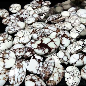 Vente en gros de pierres précieuses naturelles de cheval sauvage, forme mixte, polies des deux côtés, cabochon artisanal en vrac pour la fabrication de bijoux - Product Image 2