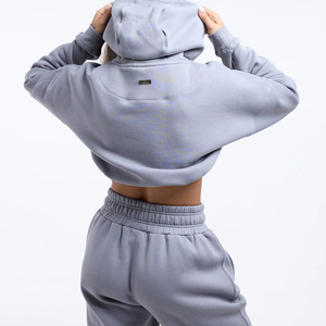 Chándal de mujer al por mayor Top corto ajustado y pantalones deportivos ropa deportiva chándal de mujer bordado personalizado al por mayor - Product Image 5