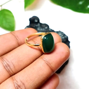 Venta caliente anillo de ónix verde 925 plata esterlina 10x14mm forma de cojín 18K micrón chapado en oro eternidad Vermeil joyería de bisel fino - Product Image 5