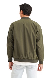 Vestes bomber matelassées slim pour hommes, chaudes pour l'hiver, de haute qualité, coupe-vent, respirantes, écologiques, personnalisables, très demandées - Product Image 6