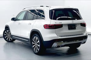 EXQUISITAMENTE USADO, GLB 250 4MATIC SUV 2022, BLANCO, TRANSMISIÓN DE 8 VELOCIDADES, TRACCIÓN EN LAS CUATRO RUEDAS, 221HP, EN VENTA - Product Image 4