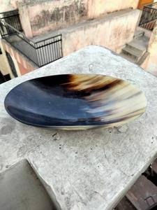 Bol à salade et à fruits unique en corne de buffle, design artisanal traditionnel - Product Image 2