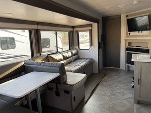 Caravane d'occasion 2024 F-o-r-e-s-t R-i-v-e-r S-a-l-e-m 26DBUDX à vendre - Product Image 4