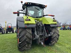 Tractor de Ruedas CLAAS AXION 2504 4WD de 90 CV con Transmisión de Engranajes e Hidráulica Avanzada para un Motor de Bajo Consumo - Product Image 3