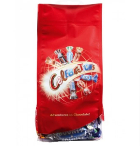 Boîte de chocolats de fête Celebration 300g, cartons de présentation de 12 unités, Snickers, Mars, Bounty, Twix, Milky Way pour les détaillants - Product Image 1