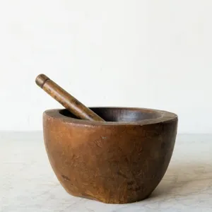 최신 디자인 라운드 티크 나무 설탕 그릇 숟가락 수제 천연 나무 다크 브라운 색상 소금과 후추 그릇