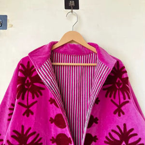 Veste en velours brodée Suzani faite à la main, veste Suzani, veste d'hiver, manteau pour femme, tissu TNT, veste Suzani, cadeau pour elle - Product Image 1