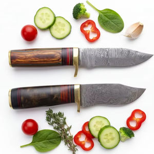 ชุดมีดใบตายเหล็กกล้าคาร์บอนทำมือสไตล์วินเทจ พร้อมปลอกหนัง ด้ามไม้สั่งทำพิเศษ น้ำหนักเบา ใช้ได้ทั้งมือซ้ายและขวา เหมาะสำหรับการล่าสัตว์ - Product Image 3