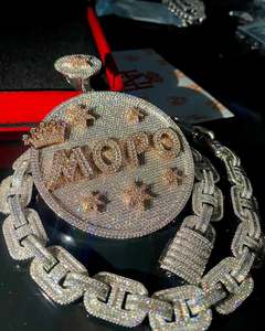 จี้ห้อยคอแบบสองชั้นสลักชื่อและโลโก้ สไตล์ฮิปฮอป ชุบทองคำสีกุหลาบ ประดับด้วยมอสซาไนต์ เครื่องประดับคุณภาพ - Product Image 1