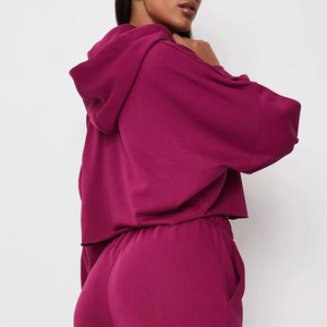 Precio de fábrica Mujeres casual streetwear Drop Shoulder figuras transpirables Eco friendly sudaderas con capucha de punto recortadas - Product Image 2