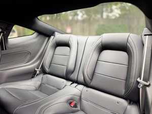 Ford Mustang GT Premium Fastback 2024 Usado Especial, Manual, Tracción Trasera, Turbo, R17, Paquete de Seguridad Oscuro, Techo Solar, Arranque Remoto, Cuero - Product Image 5