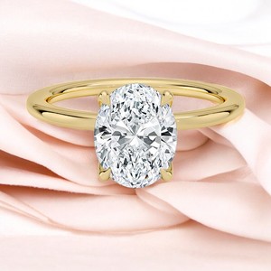 Anillo de compromiso de solitario de ajuste perfecto Elodie pequeño de 1,5mm, Diamante de corte redondo deslumbrante, oro de 14 quilates o platino, tamaño personalizable - Product Image 3