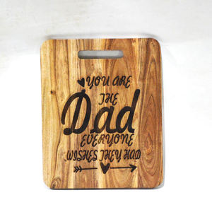 Tabla de cortar de madera con grabado personalizado para ideas de regalo, adecuada para bodas, cumpleaños, aniversarios y eventos de inauguración de la casa - Product Image 1
