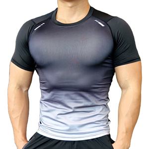 เสื้อยืดออกกำลังกายผู้ชายทรงสลิมฟิต สีตามสั่ง แห้งเร็ว สำหรับฟิตเนส ยิม ออกกำลังกาย ทรงเข้ารูป กระชับกล้ามเนื้อ - Product Image 2