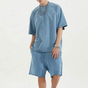Conjuntos cortos para hombre Prendas de abrigo Camisa de 2 piezas de verano y pantalones cortos de alta calidad con logotipo personalizado Conjunto de pantalones cortos para hombre - Product Image 1