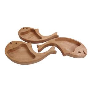 Plateau en bois en forme de poisson, bois naturel poli et assaisonné, décoration polyvalente, idéal pour les cadeaux, article de service à vendre pour usage domestique - Product Image 2