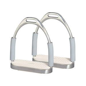 Estribos Ingleses de Alta Calidad para Montar a Caballo |   Fuerte y Cómodo para Cada Viaje por ARMANDIOUS INDUSTRIES - Product Image 3