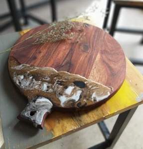 Planche à découper en bois et résine, nouveau design, style moderne, vaisselle, planche à fromage, décoration pour la cuisine, planche à découper avec poignée - Product Image 2