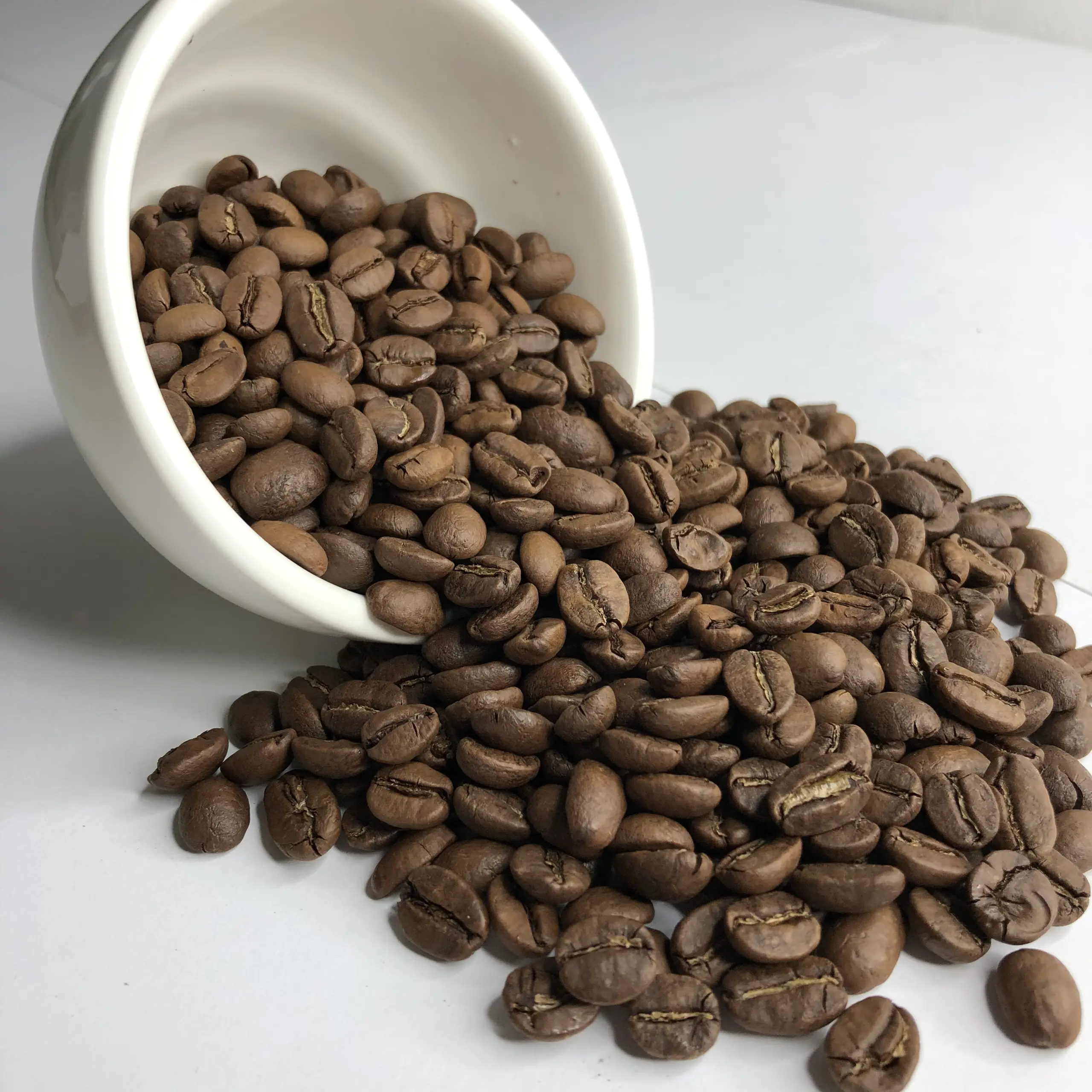 Arabica 커피 콩 구운 Viet Nam 높은 품질 최고의 가격 및 사용자 정의 인쇄 가방 소매.