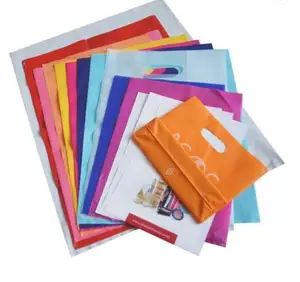 Die cut shopping bag abbigliamento di lusso imballaggio in plastica colore stampato accettare dal fornitore in Viet Nam ODM con il miglior prezzo