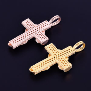 Colgante de Cruz de Jesús unisex en estilo Hip Hop Plata de Ley 925 con diamantes cultivados en laboratorio de corte brillante redondo chapado en oro - Product Image 2