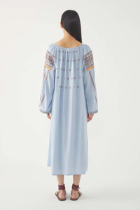 ชุดเดรสคาฟตันโบฮีเมียนปักยาวแบบโบฮีเมียนของผู้หญิงผ้าฝ้ายสีฟ้าอ่อน - Product Image 3
