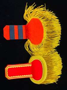 Vente en gros d'épaulettes de service général bandeau uniforme Gillet lingot d'or planches d'épaule à franges faites à la main par Hamza Badges - Product Image 2