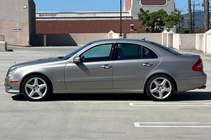 ข้อเสนอสุดพิเศษ! รถเบนซ์ E 5 5 0 ซีดาน ปี 2008 พร้อมส่งมอบ - Product Image 3
