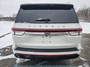 Lincoln Na-vig-at-or 2024 Bl-a-ck Label 4WD Toit Panoramique Caméra de Recul Régulateur de Vitesse Automatique Transmission Automatique - Product Image 6