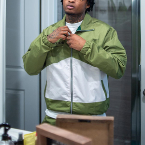 Chándal ajustado de invierno de talla grande para hombre, diseño personalizado, colección de primavera a la moda, chaqueta, pantalones, nailon, ligero, servicio OEM - Product Image 5