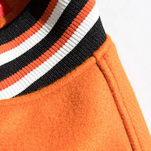 Veste universitaire pour homme en laine de style américain avec manches en cuir véritable, broderie en chenille personnalisée sur le devant, respirante, pour l'hiver - Product Image 3