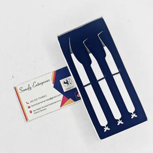 Pince à cils en acier inoxydable solide et mince à 90 degrés avec logo gravé personnalisé Outil d'extensions de cils de beauté testé à la main - Product Image 2