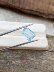 ลูกปัดเพชรสีขาวอมฟ้าธรรมชาติ3.25กะรัตเครื่องประดับสร้อยคอโอปอลเจียระไนพลอยสีมรกตแปดเหลี่ยมที่น่าตื่นตาตื่นใจ - Product Image 6