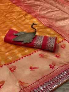 Nouvelle variété Evergreen Designer Outfit haute sur demande meilleur Banarasi soie Saree Blouse avec broderie travail fabrication de l'Inde - Product Image 3