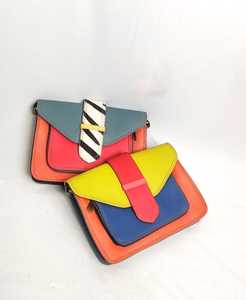 Bolso cruzado de cuero genuino a la moda para mujer, diseño intrincado, cremallera transparente, Correa única, letra portátil Vintage - Product Image 2