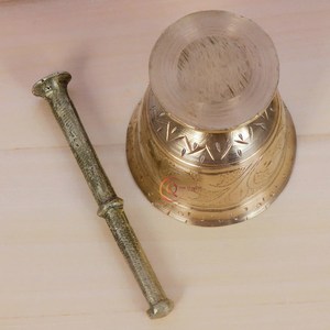 Ensemble de mortier et de pilon Imam Dasta en laiton pur Ohkli Musal Kharal 4 pouces pour l'utilisation de la médecine et du broyage des herbes par la collection de qualité - Product Image 3