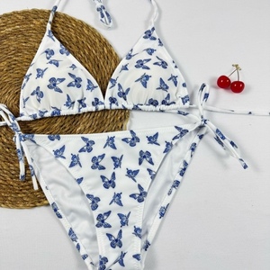 Conjunto de Bikini cómodo con Tirantes ajustables y tejido elástico suave perfecto para las colecciones de baño sol MAR Y Mujer - Product Image 2