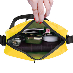 Waterproof PVC Crossbody Bag 2.5L Capacity Shoulder Messenger Pouch Zipper Closure <b>Adjustable</b> <b>Strap</b> for Outdoor Sports Travel - Product Image 3