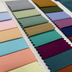 Tela Oxford de Polialgodón Premium de 58 Pulgadas de Ancho para la Confección de Camisas de Hombre y Exportación Global a un Precio Accesible - Product Image 1