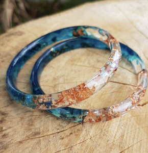 Brazalete de Resina de Madera con Diseño Personalizado, Brazalete de Resina Epoxi de Moda, Joyería con Flores Reales, Hexagonal Unisex para Bodas - Product Image 1