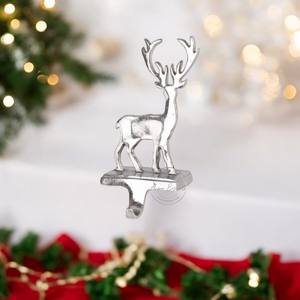 Soporte Metálico para Calcetines Navideños con Diseño de Reno, Decoración Festiva Elegante y Resistente para el Hogar - Product Image 6
