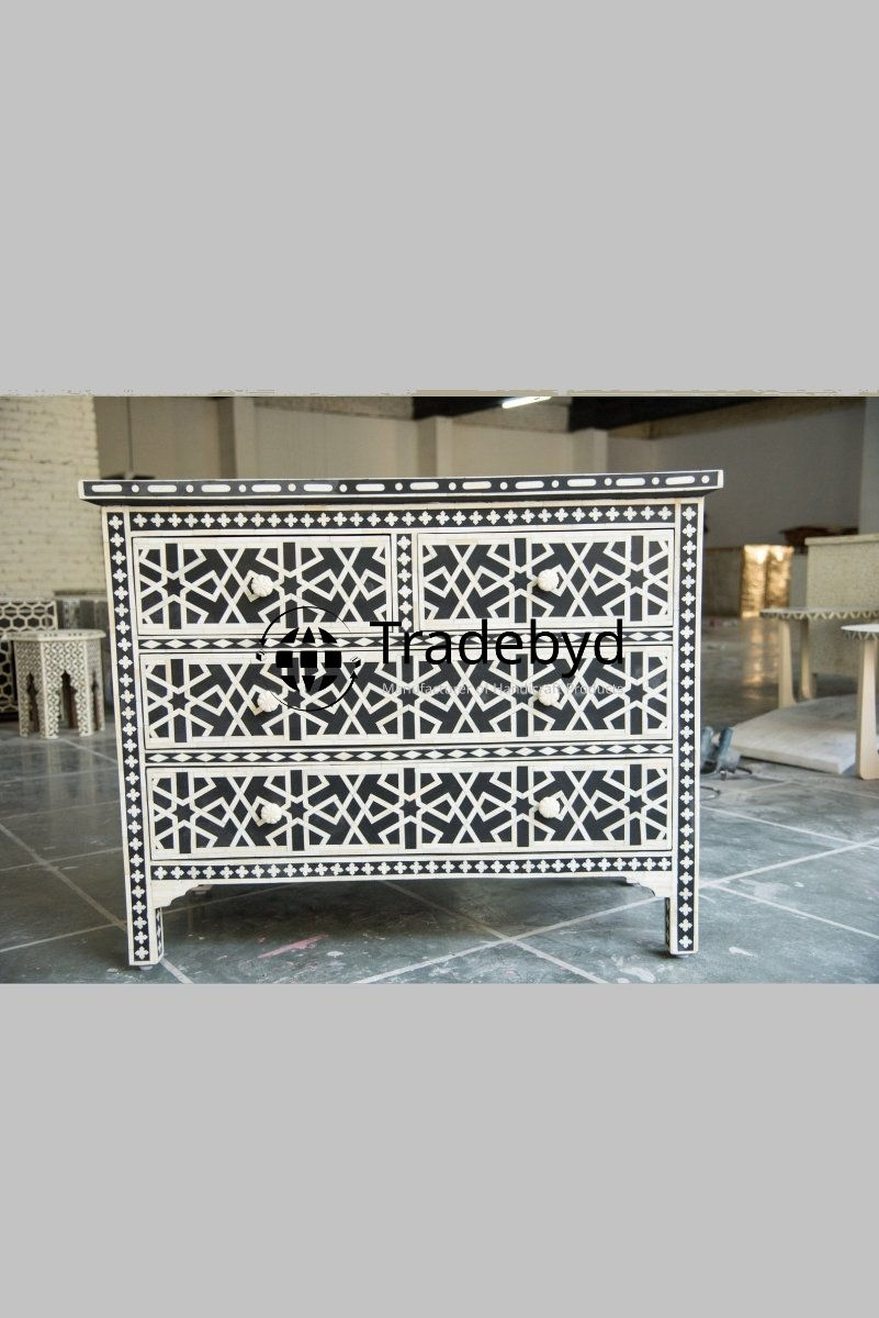 Available in different Colors