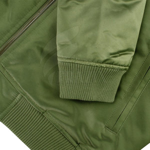 Chaquetas Bomber de Satén para Invierno, Nueva Colección, Fabricación Pakistaní, Material de Poliéster de Alta Calidad - Product Image 5