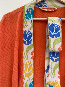 Kimono largo con estampado de flores de seda 100%, vestido de salón bohemio, cierre de cordón de secado rápido ligero para verano, otoño y primavera - Product Image 2