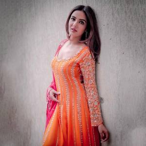 เสื้อตัวยาวผ้าจอร์เจียเทียมสำหรับผู้หญิงทันสมัยขายดีที่สุดพร้อมเสื้อคลุมตาข่ายนุ่มสำหรับใส่ไปงานปาร์ตี้ - Product Image 5