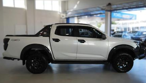 2023 Auto 4x4 MY23 Double Cabine Ute 4 Portes 5 Places Diesel 76L Double Autonomie Qualité Industrielle Garantie 3 Ans ODM Personnalisé - Product Image 3