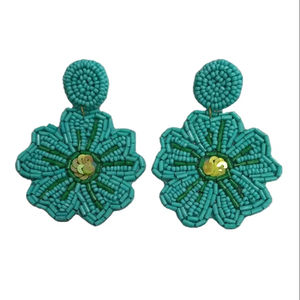 Monedero Bordado a Mano con Cuentas de Vidrio, Color Personalizado y Patrón de Colores Mezclados, Joyería de Moda de la India - Product Image 1