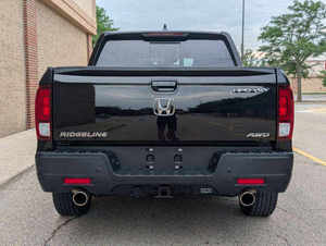 Used 2024 Mid-Size SUV Automatic Transmission Premium Interior Leather Seats <b>Panoramic</b> Sunroof 360 Rear <b>Camera</b> Utility Cargo - Product Image 3