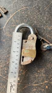 Heurtoir de porte en métal de conception esthétique moderne Or Antique fenêtres en métal poli Accessoires de portes Articles de serrure de porte modernes - Product Image 3